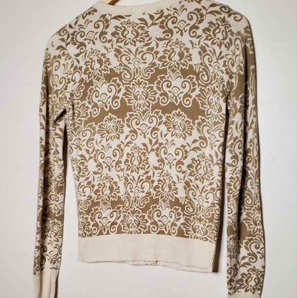 Cream and White Floral Flourish Patterned Long Sleeve Cardigan - Picture 6 of 10
